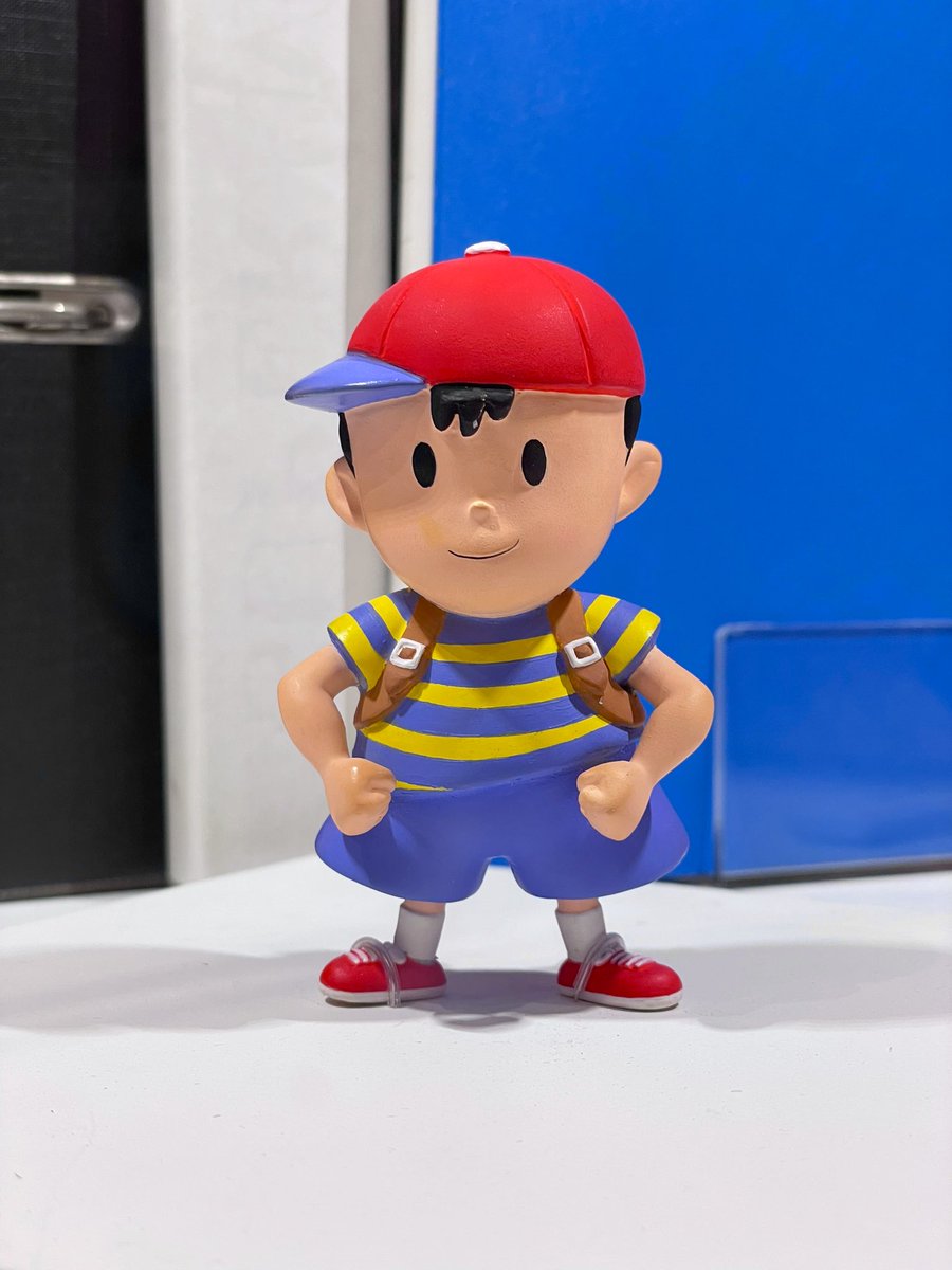 今日は「CLAMP展」と「MOTHER2のひみつ」をハシゴしてきた〜。

CLAMP展はさすがの原画展示の量ですごかった…。アナログのカラーやモノクロ原稿は見応えありますね。知ってる絵たくさんだった。
カラーインクとかコピックの原稿見てるとすごい懐かしい気分に…やっぱいいよねアナログ。 