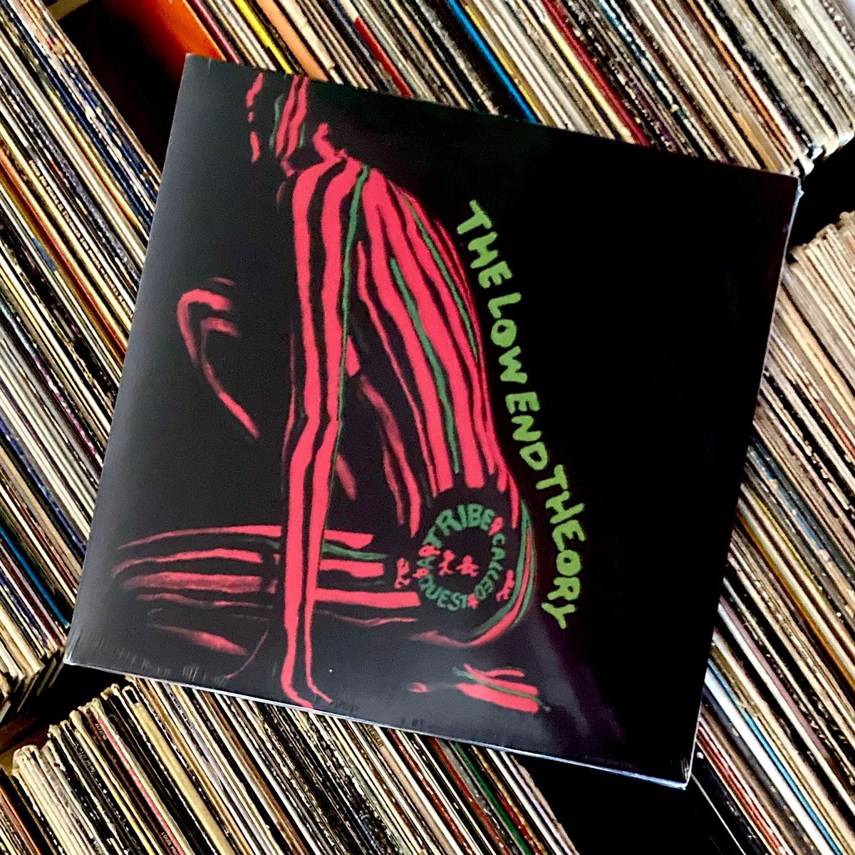 RarekindRecords's tweet photo. Finally back in print !
❤️🖤💚
#atribecalledquest #lowendtheory #doublevinyl #bugginout #scenario #versesfromtheabstract https://t.co/L7vURifgO9