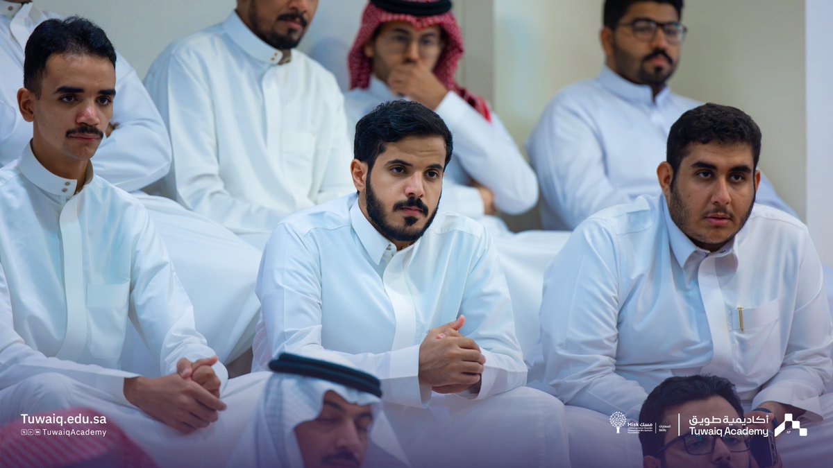 TuwaiqAcademy's tweet photo. تحت عنوان "كيف تبدأ رحلة ناجحة في مسارك المهني؟"

جانب من الحديث والنقاش المعرفي، في لقاء #طويق_Talk المقام بالتعاون مع مسك المهارات @MiskSkills https://t.co/HOUY4cmDND