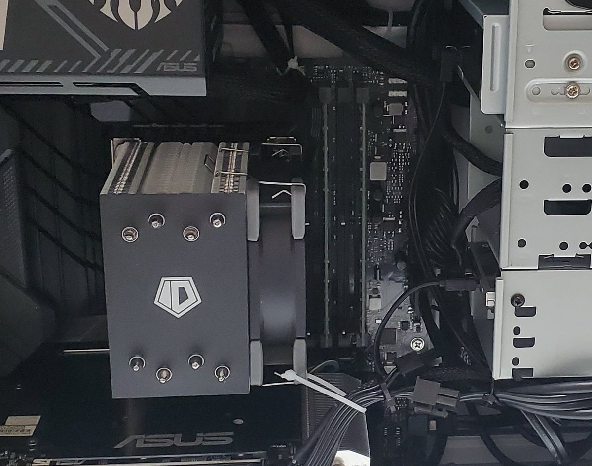runnrunnJP's tweet photo. PSU850Wへ22000円
GPU4070へ160000円
メモメモ https://t.co/t4XP8EREce