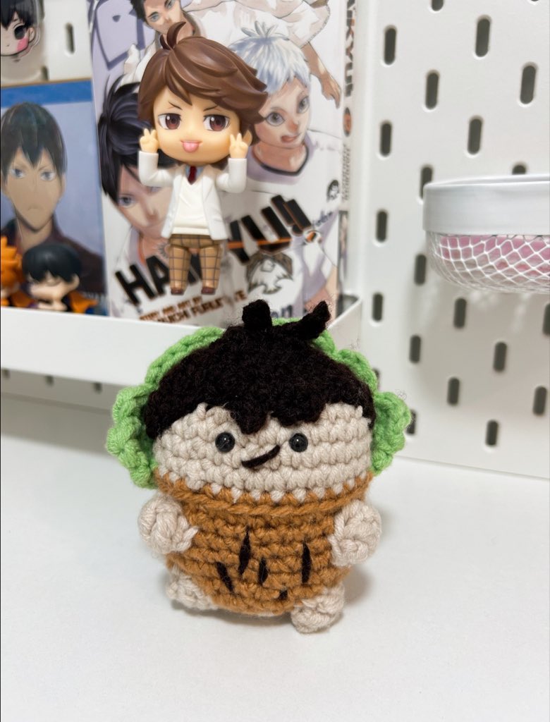 ——*:･ today's mail.ᐟ⋆𖥨 #kendibuys

crochet comms from <a href="/melojaycart/">gigi ☻ | crochet comms !</a> 🌳

yayy this arrived today ! thank you po for accepting comms for this cutie tree oikawa <3 i really like it🫶 #melojayay
