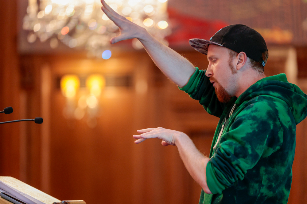 PRG_UK's tweet photo. Some more professional pics from last month's #ReadinginPrison25 event!
Next up: the wonderful @CraftDRap, who rapped, read poetry, shared his experiences and even played the glockenspiel! Followed by a delicious lunch served by Mercers' Hall.
#ReadingforPleasure https://t.co/MaGPqbMEUU
