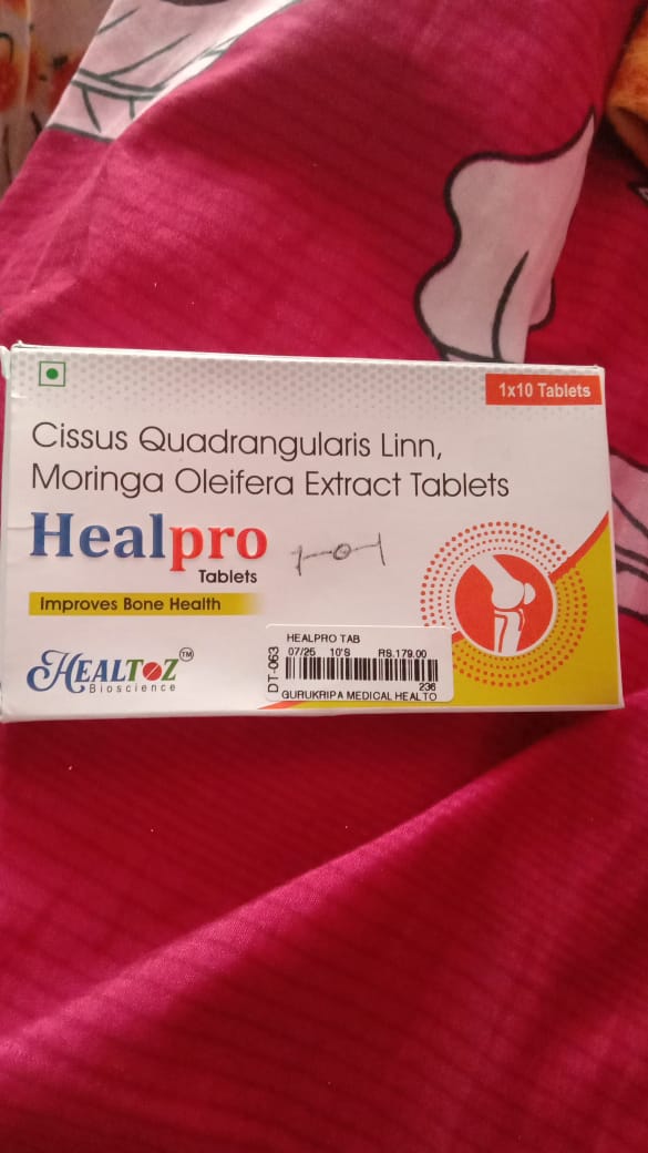 ravichetan12's tweet photo. #HEALTOZBioscience मैंने आपकी दवा #HealproTablets ₹ 179 खरीदी लेकिन रेपर पूरा खाली था। मुझे एक भी गोली नही मिली। यह बहुत ही निराशाजनक और गंभीर मामला है। कृपया मुझे उचित मुआवजा दे और अपनी गुणवत्ता पर ध्यान दे। मैं आपकी कंपनी से भविष्य में कोई भी दवा नही खरीदूंगा। प्रतिउत्तर #drug https://t.co/l6zQayJWGj