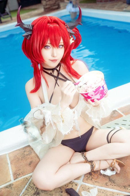 Twitterのコスプレ画像3