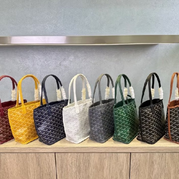 Why_bbb's tweet photo. @LobakMerahMY Nampak sama tapi harga berbeza tak sampai 100 ringgit boleh la buat pergi pasar beli sayur
https://t.co/a0o9ko8FaX https://t.co/DSQFvOnyGA