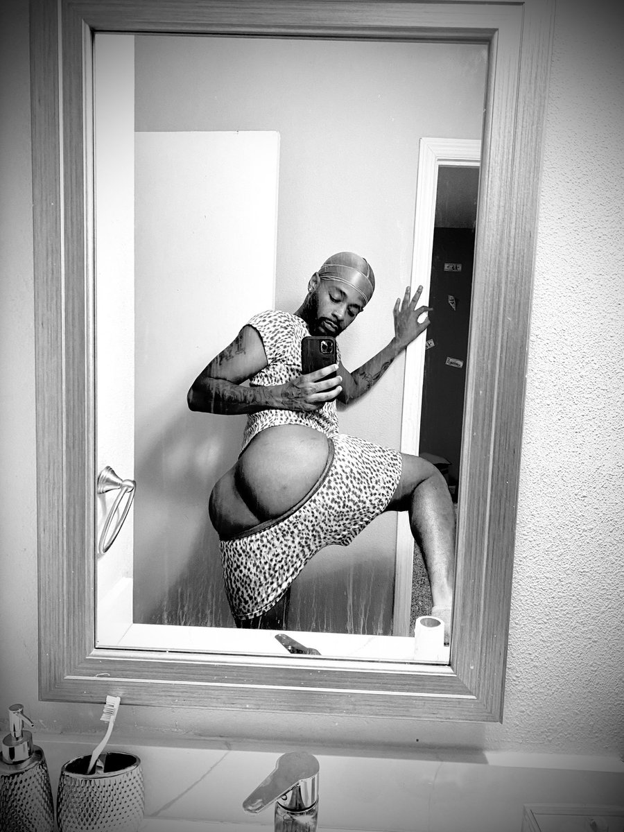 In honor of #HumpDay 

onlyfans.com/showmety
50 % OFF Subscribe Now 😈🍑