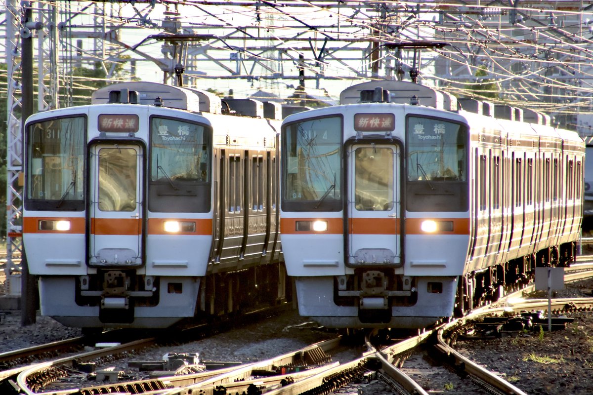 8月7日 JR東海311系 2360F G4+G1 帰宅ラッシュ時に新快速で入線する姿