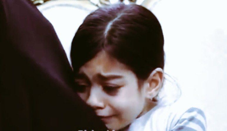 Mladghaderi's tweet photo. چگونه میتوان جواب اشک های تو را داد . . . 

#شهید_نادر_بیرامی
#رضا_رسایی https://t.co/rQLgZ2KIC9