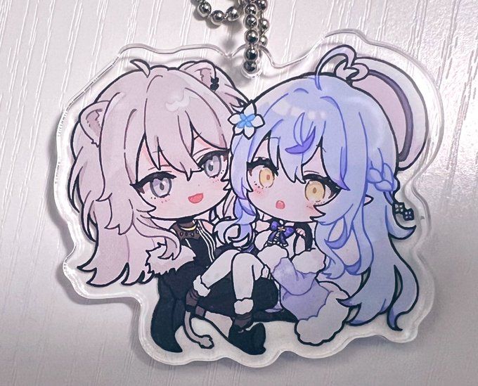 ししらみアクキー届いた!!!
可愛く発色してもらえて嬉しい〜🩶🩵 