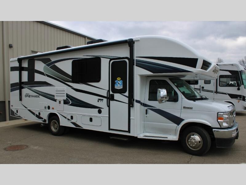 TradeWinds_RV's tweet image. See the sale price 👉 rpb.li/tfHR for this New 2023 Jayco Greyhawk 27U! You will love that it sleeps up to 6 and has a pantry, full bath, countertop extension, and so much more! Where is your next camping destination?

#TradeWindsRV #JaycoRV #RVLife #RVLiving