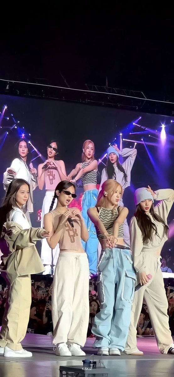 hourly jensoo tweet media