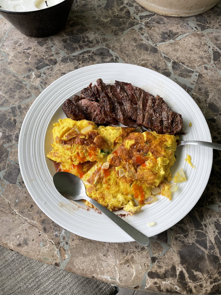 yo_andymac's tweet photo. Eatin good https://t.co/a7Xswvp13u