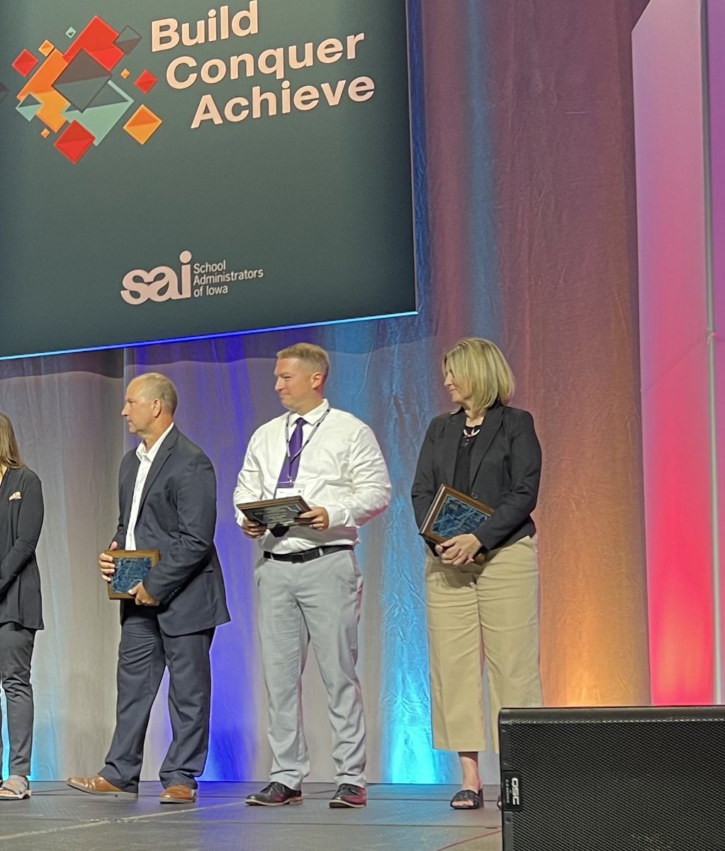 Congratulations to our very own
 <a href="/StaceyCole/">Stacey Cole☮️</a> - Superintendent of the year!  #SAI