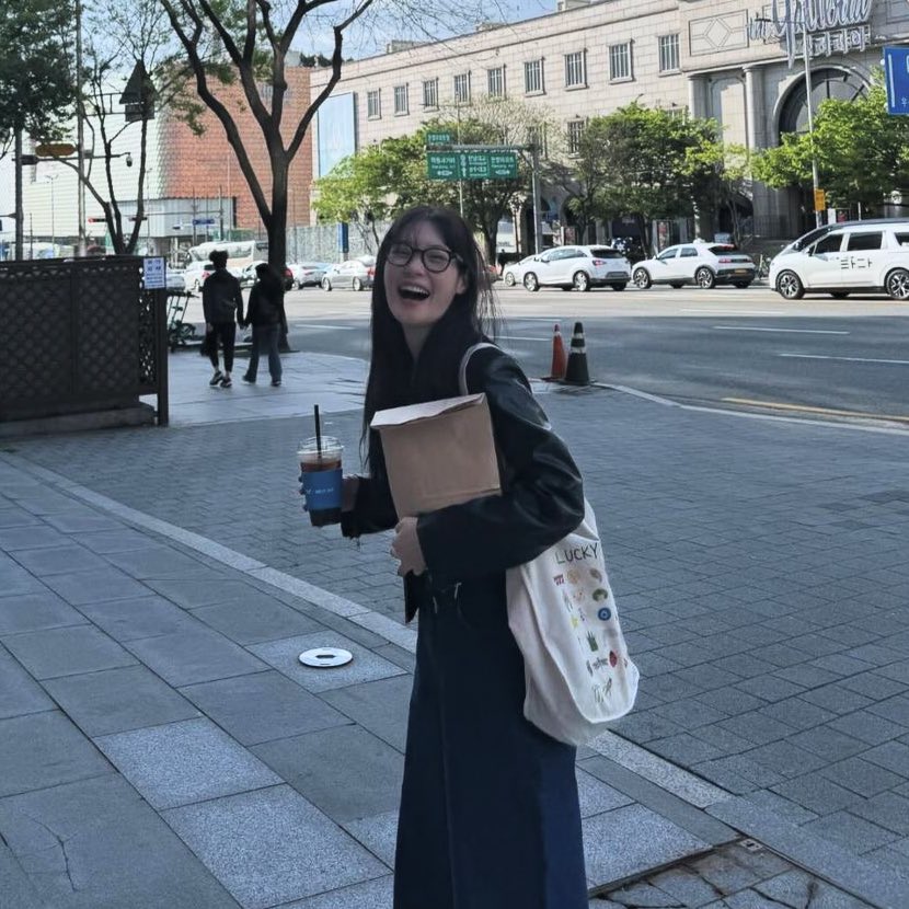 popsvelvett's tweet photo. Bisa aje abang abangan agency ama mba mba pewece https://t.co/SgpHrpqigu