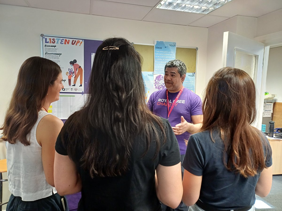 A very warm welcome to all junior doctors starting their roles with the Royal Free London today. It’s been great to meet them at Barnet and the Royal Free hospitals to welcome them and explain how we support NHS staff and their patients. 🧵