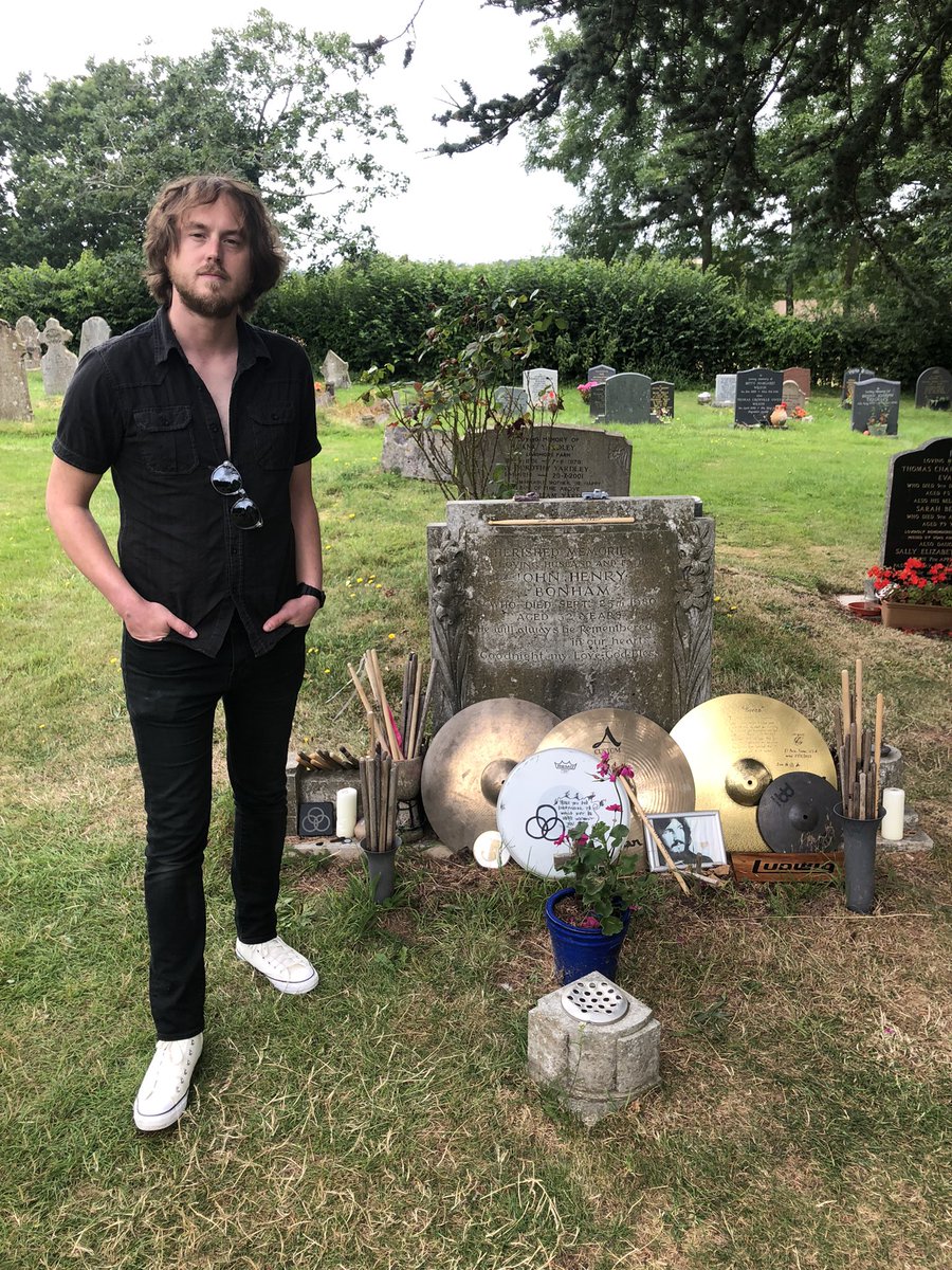 Sam Coulson tweet media