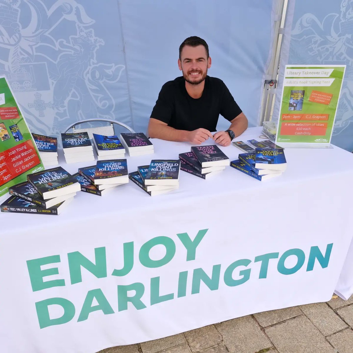 CJGrayson4's tweet photo. Thanks to @DarlLibs for having me at the Library Takeover Day today in the town 📚 great to meet people, chat books, and sign some too! 😎 thanks for popping down 💙 #EnjoyDarlington #Darlington #books #author #Byrd #Tanzy #crime #DSFisher https://t.co/aA0UvDiJTo
