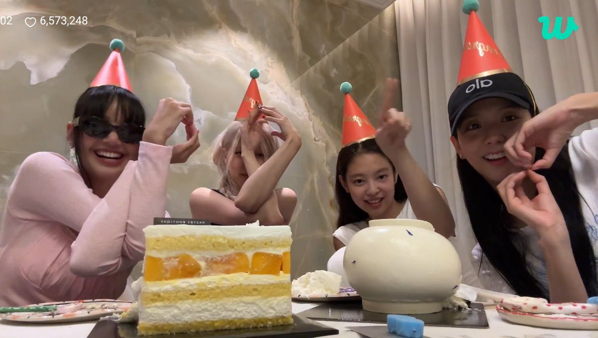 BLACKPINK_PH's tweet photo. 8 YEARS WITH OUR PINKS 🩷🫶

ETERNITY WITH BLACKPINK
#8YearsWithBLACKPINK
#영원히_핑크빛일_블랙핑크_팔주년
@BLACKPINK https://t.co/tyG9JvvHgR