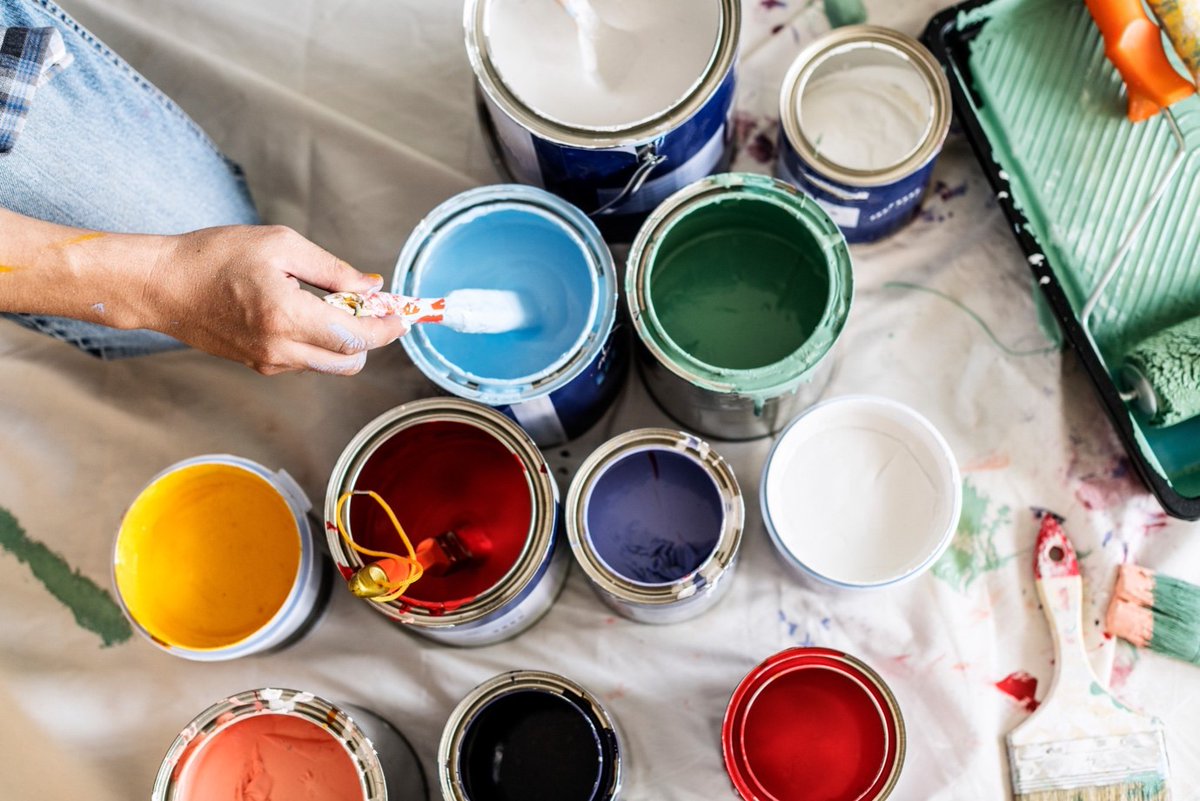BriteCoat's tweet photo. Tip of the Day: Looking to make your small room appear more spacious? 
Opt for light, neutral colors like soft whites, gentle grays, or pale blues. 

Ready to give it a go? 
Contact us for expert advice and service. https://t.co/zGuVHgQY0T