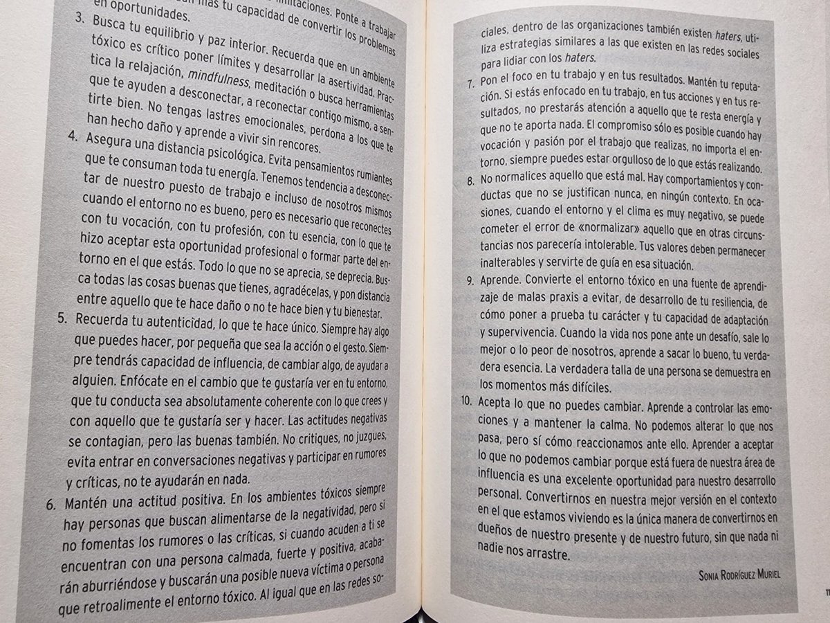 Si estás enfocado en tu trabajo, en tus acciones y en tus resultados, no prestarás atención a lo que te resta energía y que no te aporta nada. El compromiso sólo es posible cuando hay pasión por lo que realizas!! <a href="/evacolladoduran/">Eva Collado Durán</a> <a href="/sonia_rmuriel/">Sonia R Muriel</a>  #ElMundoCambiaYTú #FelizMiércoles