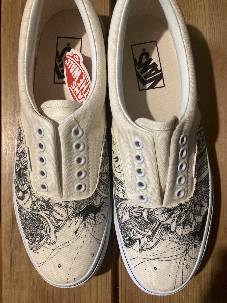 MLMSWDRAW's tweet image. 出来ました
#vans #customvans #handpaint