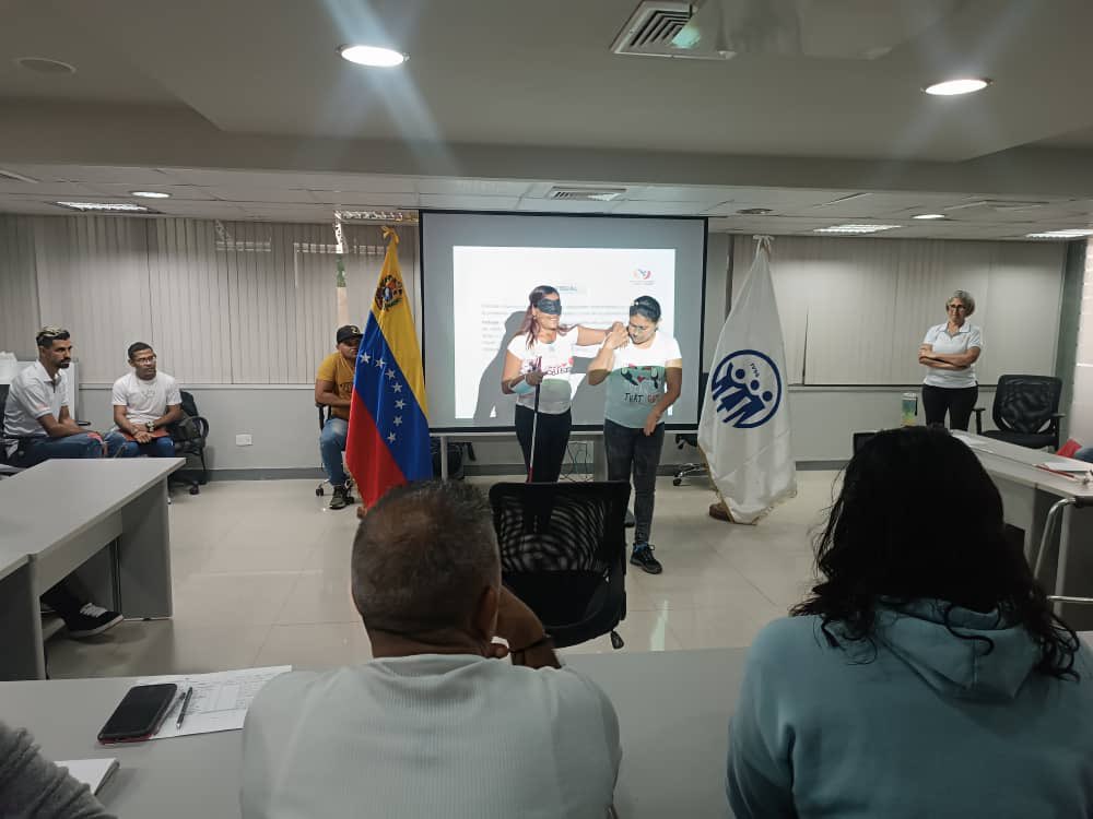 Instituto Venezolano de los Seguros Sociales (@somosivss) on Twitter photo Para continuar con talleres de formación para trabajadores del IVSS, DGSIPcD del MPPS, realizó taller sobre sensibilización para personas con discapacidad.
#JusticiaSoberana 🇻🇪
<a href="/nicolasmaduro/">Nicolás Maduro</a> <a href="/florescilia/">Cilia Flores</a> <a href="/MagaGutierrezV/">Magaly Gutiérrez Viña</a> <a href="/delcyrodriguezv/">Delcy Rodríguez</a> Para continuar con talleres de formación para trabajadores del IVSS, DGSIPcD del MPPS, realizó taller sobre sensibilización para personas con discapacidad.
#JusticiaSoberana 🇻🇪
<a href="/nicolasmaduro/">Nicolás Maduro</a> <a href="/florescilia/">Cilia Flores</a> <a href="/MagaGutierrezV/">Magaly Gutiérrez Viña</a> <a href="/delcyrodriguezv/">Delcy Rodríguez</a>