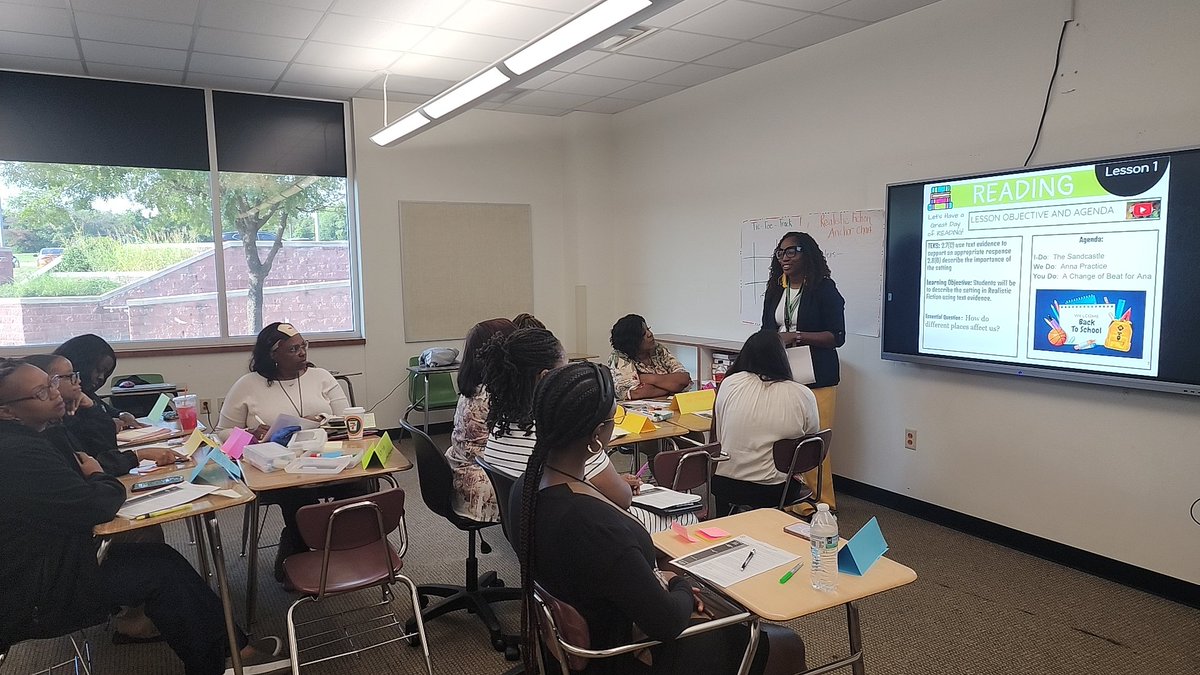 Dr. Rashida Hobbs-Jones tweet media