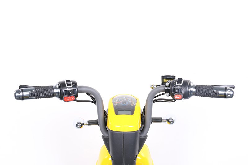 Brynn10086's tweet image. Discover the A07 - Your New Urban Mobility Partner!
Model: A07
Max Speed: Up to 38km/h
Range: 90-100km
Charging Time: 5-6 hours
Max Loading: 150kgs
Ready to hit the road? Experience the future of e-mobility with MDKA.
#EVolution #MDKA #A07 #ElectricScooter