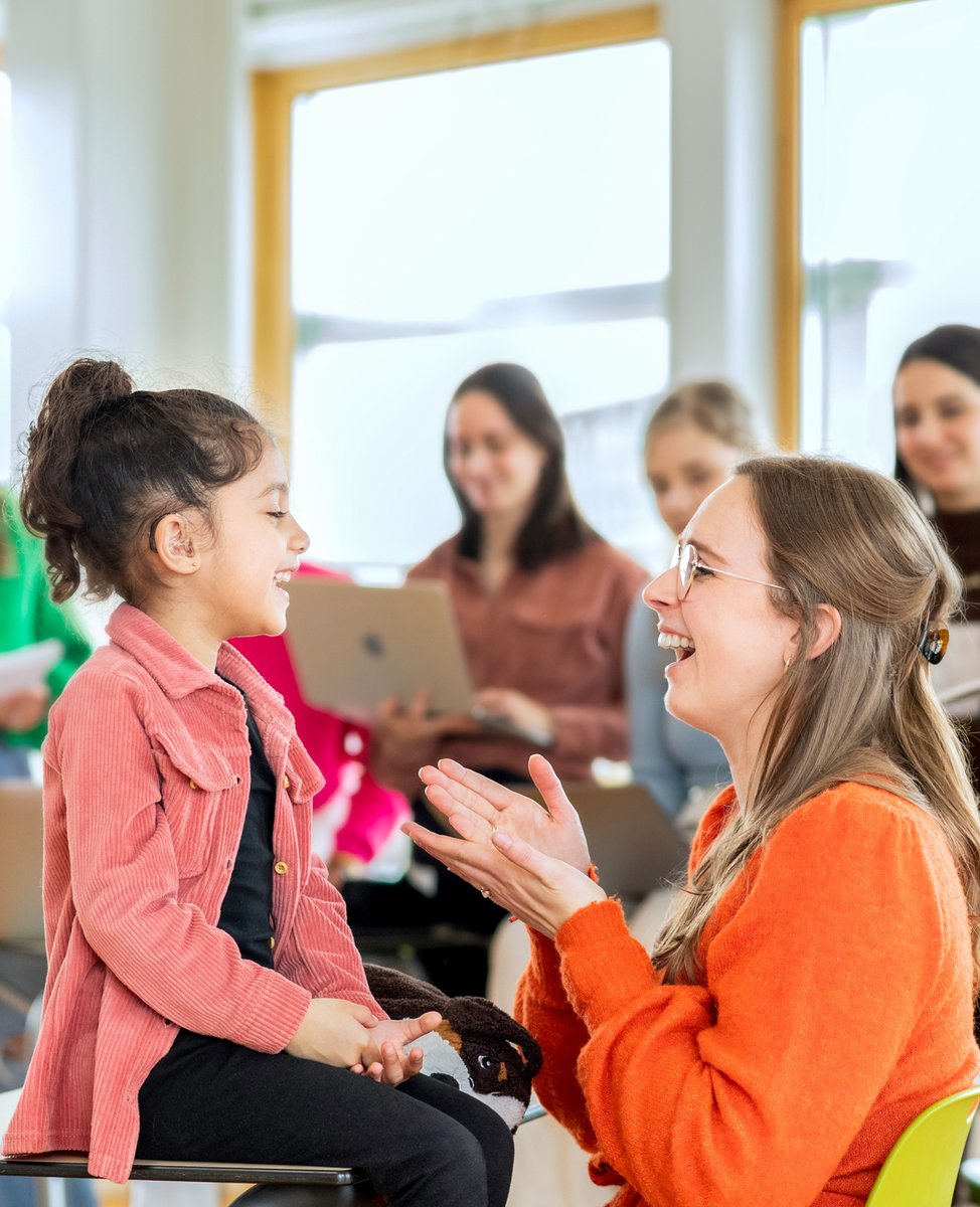 Sandra de Groot &amp; Leenke van Haaften zijn docenten bij <a href="/HANnl/">HAN University of Applied Sciences (HAN)</a> en logopedisten bij het Amalia kinderziekenhuis van Radboudumc. Op 18-09 geven ze de post-hbo cursus Eet- en drinkproblemen bij kinderen 2. Voor logopedisten werkend met zeer jonge kinderen. 
han.nl/opleidingen/po…