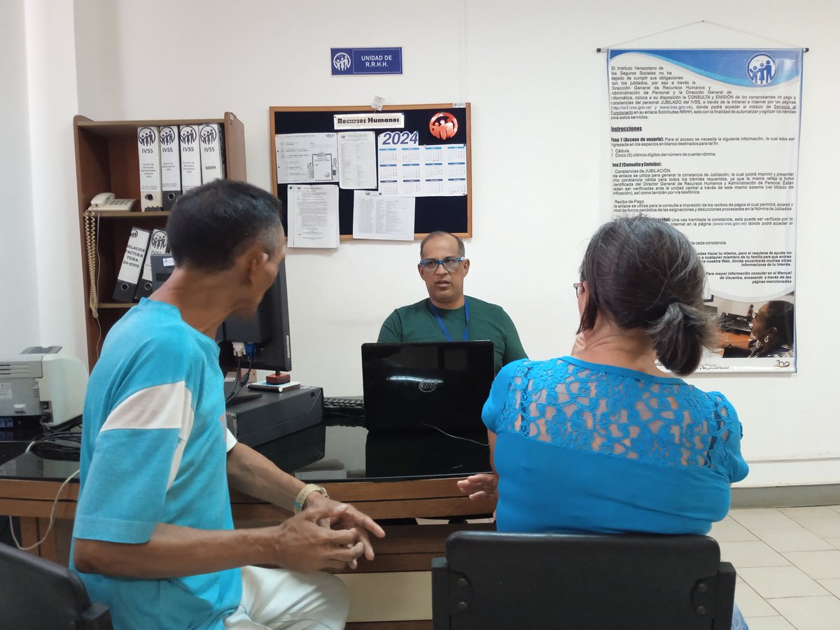 #7Ago| Personal  OA de Valle de la Pascua <a href="/ivss_oavlp/">oavlp</a> somos parte de la Seguridad Social en  atención a los usuarios que llegan a las diferentes coordinaciones para recibir respuestas a los requerimientos
<a href="/MagaGutierrezV/">Magaly Gutiérrez Viña</a>
<a href="/NicolasMaduro/">Nicolás Maduro</a>
<a href="/delcyrodriguez/">delcy rodriguez</a>
#VenezuelaHaceJusticia 🇻🇪