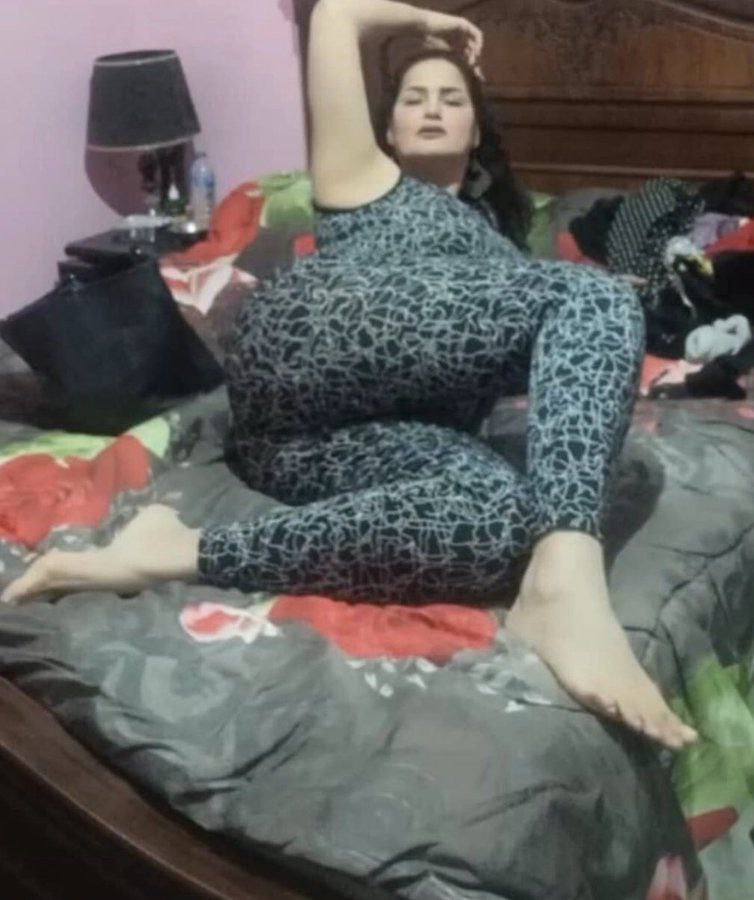 انا عندي مشكله ان دايما اختي بتقعد كدة قدامي في البيت ويهيج عليها مين عندة نفس المشكله 
#محارم_اخوات_حقيقى #ديووث_بدوي #معصيتي_رحتيي #سحاق #محارم #تبادل_محارم #ديوث #ديااثة