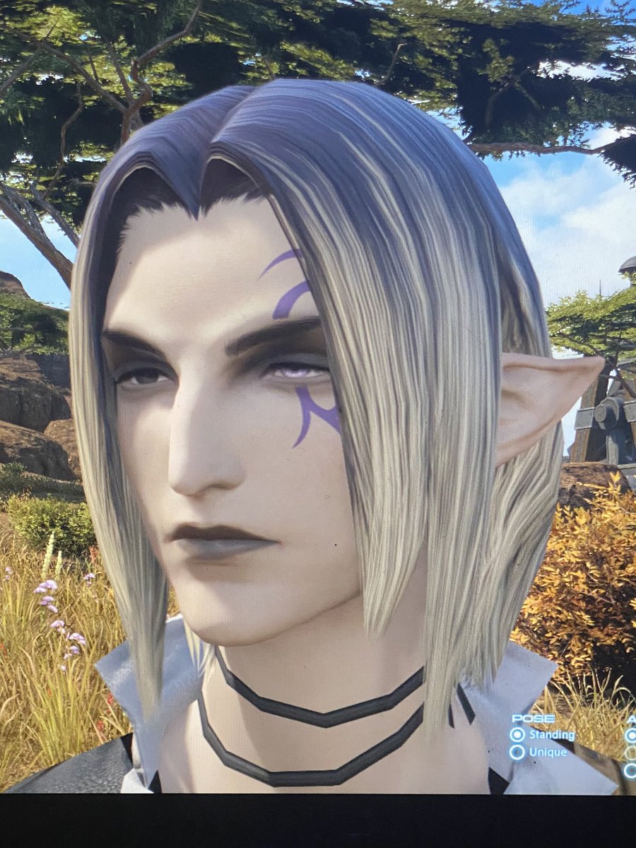 Soon I shall draw my elezen freakazoid thing (when I can be bothered)
