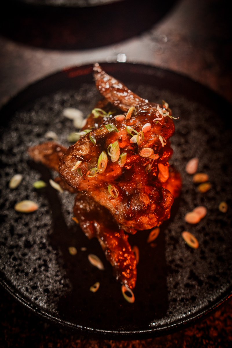 Nothing beats some delicious WINGS!
Try the delicious Muelle Pollo grilled with BBQ basting... you will want more!
#Cubana #ComeSeeAndBeSeen #Wings #menu #tryme #new