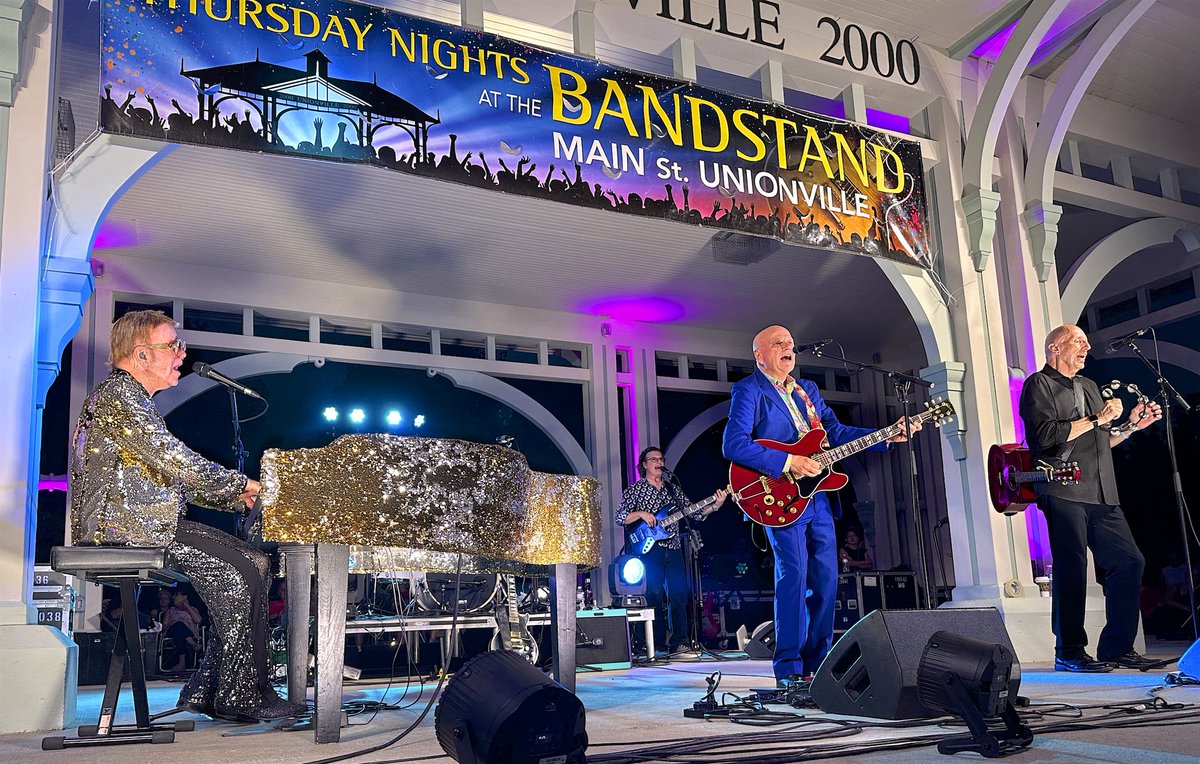 UPresents's tweet image. Moments from Elton Rohn’s spectacular performance at the bandstand last Thursday ✨🎹 Don’t forget to join us this Thursday for our final show! 

Photos courtesy Rob Hyland. RH+A

#ThursdayNightsAtTheBandstand #TNATB #LiveMusic #UnionvilleMainStreet