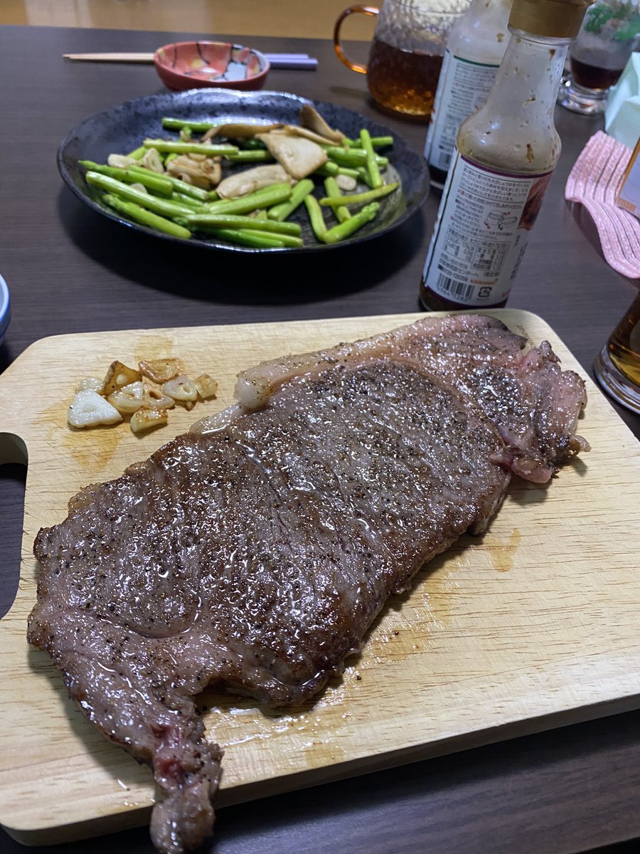 vepper777's tweet photo. 良いケーキだ… https://t.co/Lys0C3Ux4N