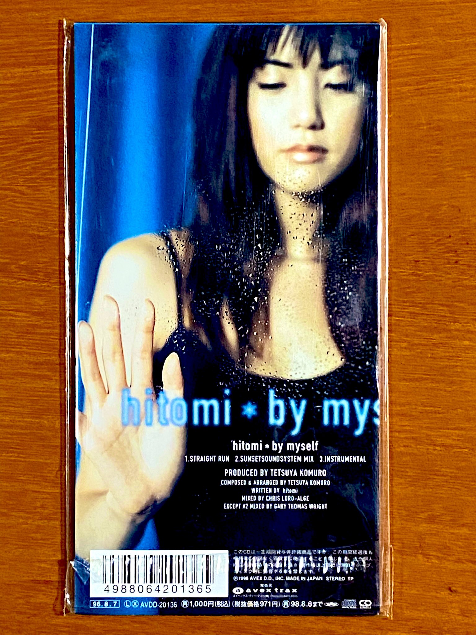 hitomi 超特大 ポスター ベストアルバム「h」羊 Amazon.co.jp: h