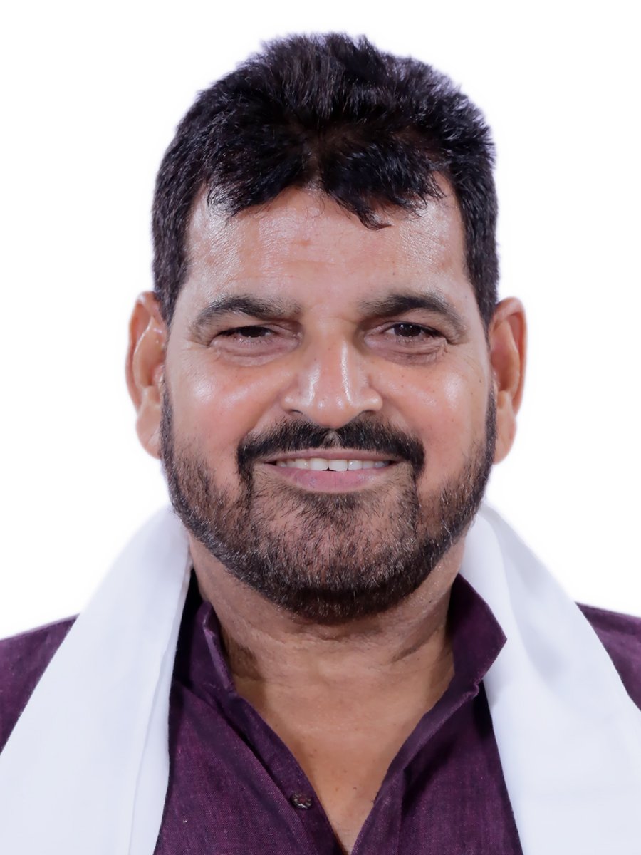 RanuCha13875126's tweet photo. जो कल से कई पेज गाली दे रहे, ब्रिज भूषण को लेकर ठाकुरो पर उल्टे सीधे मीम बना रहे याद रखना एक बात " आंड चाहे जितना बड़ा हो जाये रहता लाड़ के नीचे ही है"
दबदबा उसने अपने बाजुओं के दम और जिगर से बनाया है किसी के रहमो करम से नही ,शिलाजीत के दम पर बस सील तोड़ी है, https://t.co/qrFBMpH5o6
