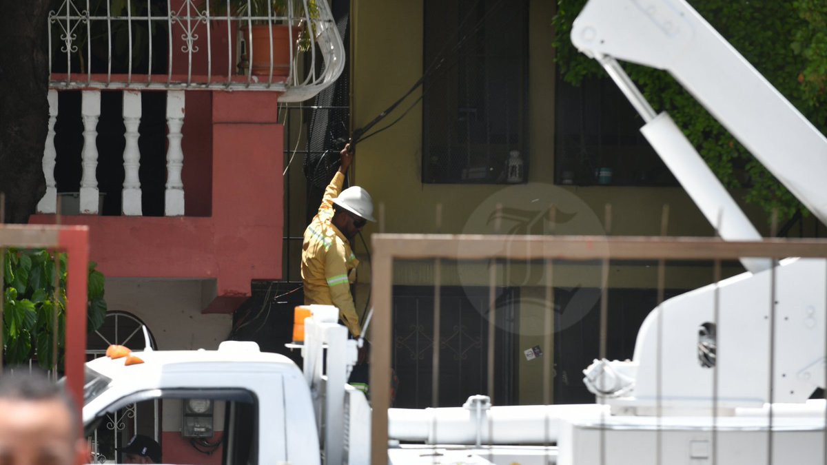 Marranzini advierte “se acabará la fiesta de los que no pagan luz”

🔗listindiario.com/economia/energ…

#ListínDiario