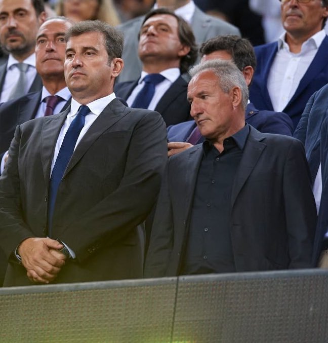 Blue Moon tweet media