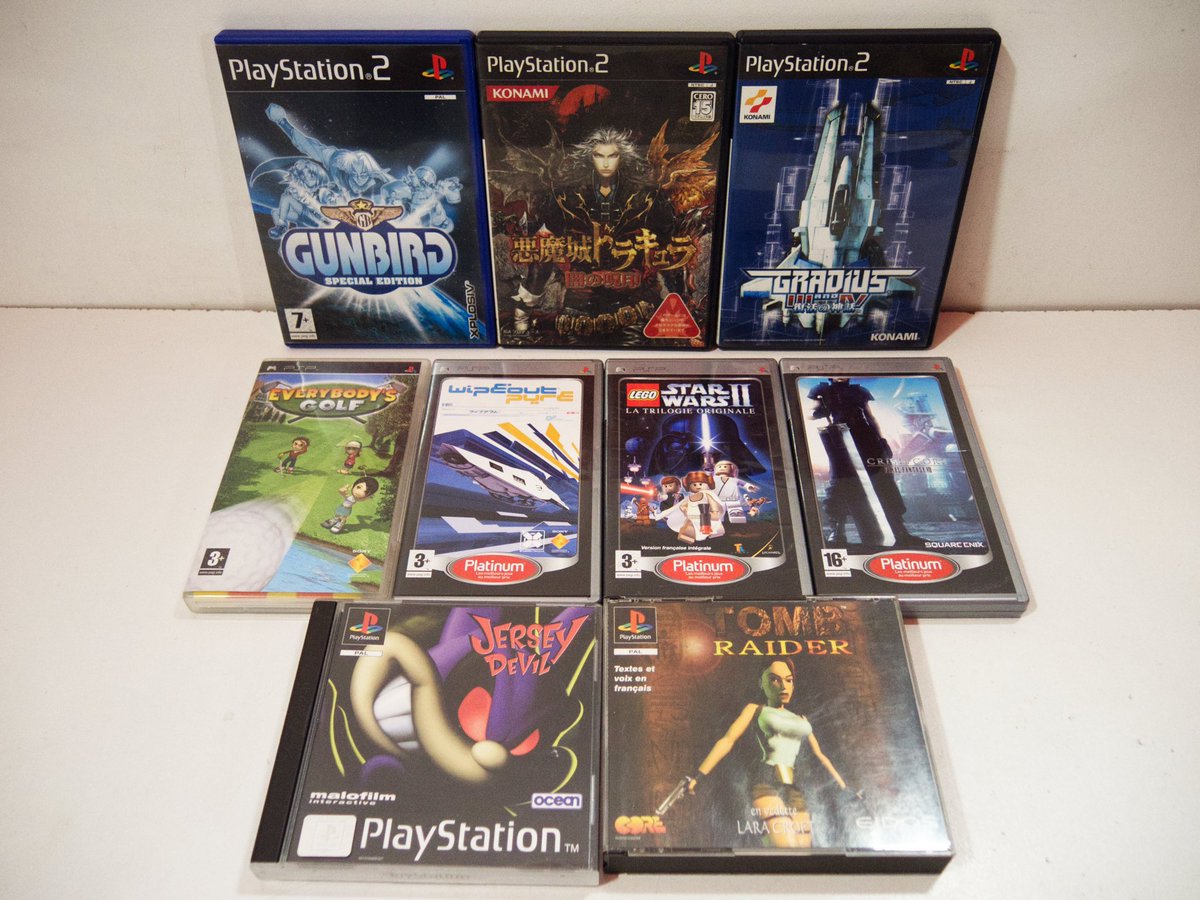 Plateformes d’origine de nombreuses franchises aujourd’hui célèbres dans l’industrie du jeu vidéo, les Playstation 1 et 2 ont su marquer les esprits des joueurs. Et continuent de le faire!

Disponible sur ebay.fr/str/gamethemall

#PlayStation #SONY #GTA #ResidentEvil #RPG #shmup