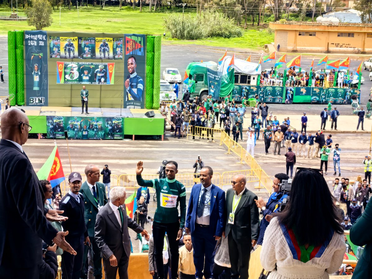 ChinaEmbEritrea's tweet photo. Today, Ambassador Li Xiang participated in an event to welcome Eritrean famous cyclist Biniam Girmay, the history maker, with the people of Eritrea ! This is a victory not only for the Eritrean people, but also for the whole African continent. https://t.co/NakgfvCNgG