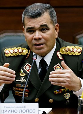 federicoalves's tweet photo. #rumor Un sector del chavismo, incluyendo @vladimirpadrino, desea ofrecer a la oposición una salida para evitar el aislamiento internacional, mediante una oferta de un Gobierno de Unidad Nacional, lo que sería un co-gobierno. Los detalles son difusos pero ellos tendrían puestos claves en el gabinete, control de las FFAA y los cuerpos de seguridad más importantes, y poder de veto en ciertas políticas. @dcabellor queda fuera de todo y pierde protección por su radicalismo.
Yo creo que esto es una locura y es INVIABLE. Que asuman su responsabilidad. Fuimos a elecciones, perdieron, ahora entreguen el poder, o explíquenle a sus familias  la causa de una nueva crisis económica. RECHAZADO DE PLANO.