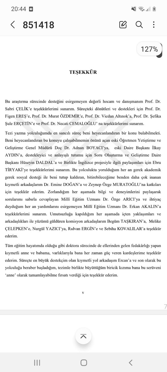 ectiryaki's tweet photo. Birlikte İngilizce Projesi,elimizde büyüyen ve büyüdükçe güçlenen bir proje olması sebebiyle benim için çok kıymetli. Projemize doktora makalesinde yer veren Gamze Özer'e teşekkürü borç bilirim.Makalenin teşekkür kısmında bana da yer vermesi beni çok onure etti. Sağ olun var olun https://t.co/68H0GCdELU