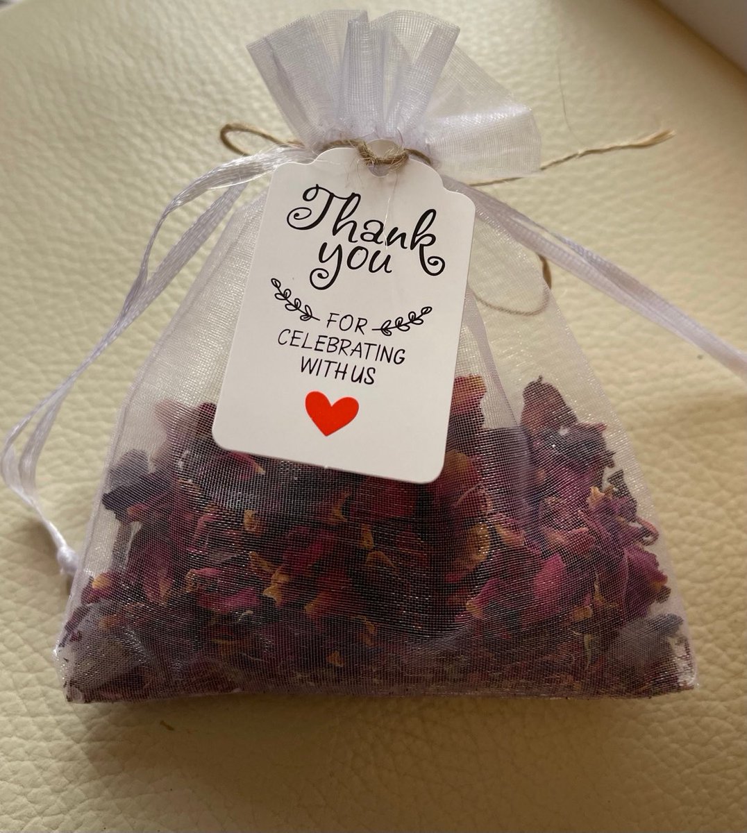 craftykitty1966's tweet photo. Looking for favour bags/confetti for your wedding then check these out https://t.co/oMZBGkW3j6