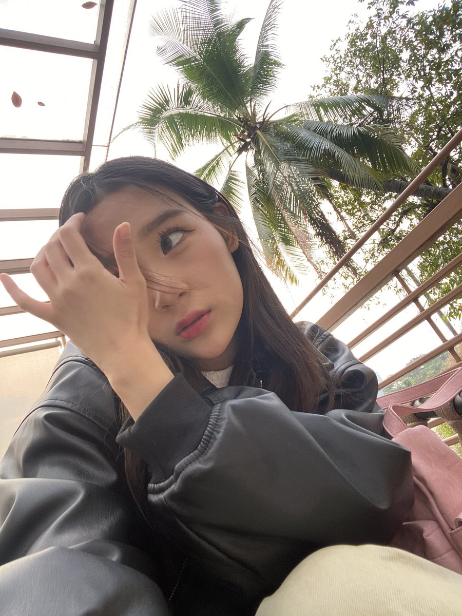dheaangelialee's tweet photo. Guyss sampai bertemu di live tiktok aku nnt jam 8.30an yaa, aku lgi mau otw jemput mowgli dlu Dari rs 
Kata dokternya Sudah boleh dirawat dirmh 🥹🫶 https://t.co/Y2mDI4DUec