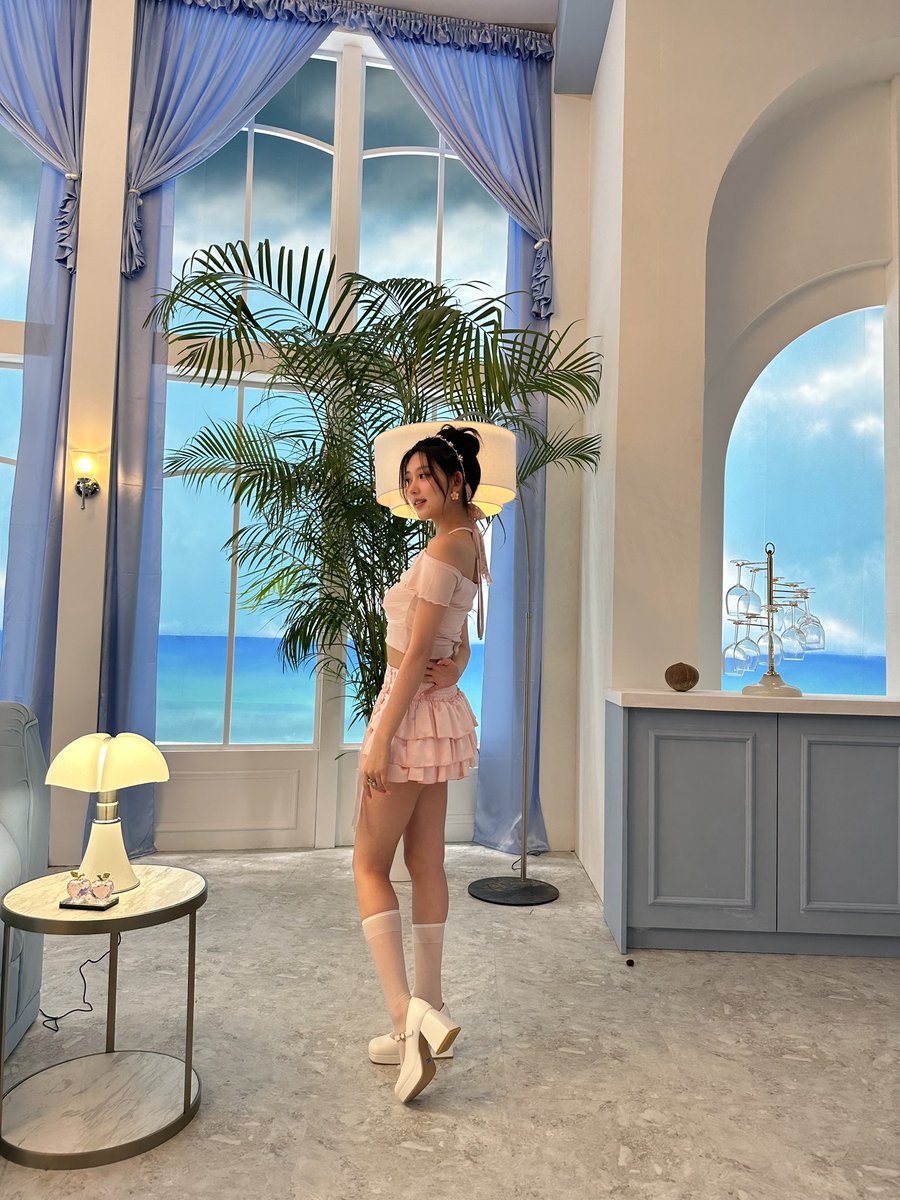 IVEstarship_JP's tweet photo. 暑いから CRUSH 聴こう🫧

#IVE #アイヴ #아이브
#GAEUL #ガウル #가을 https://t.co/t6xi4Fd2fA
