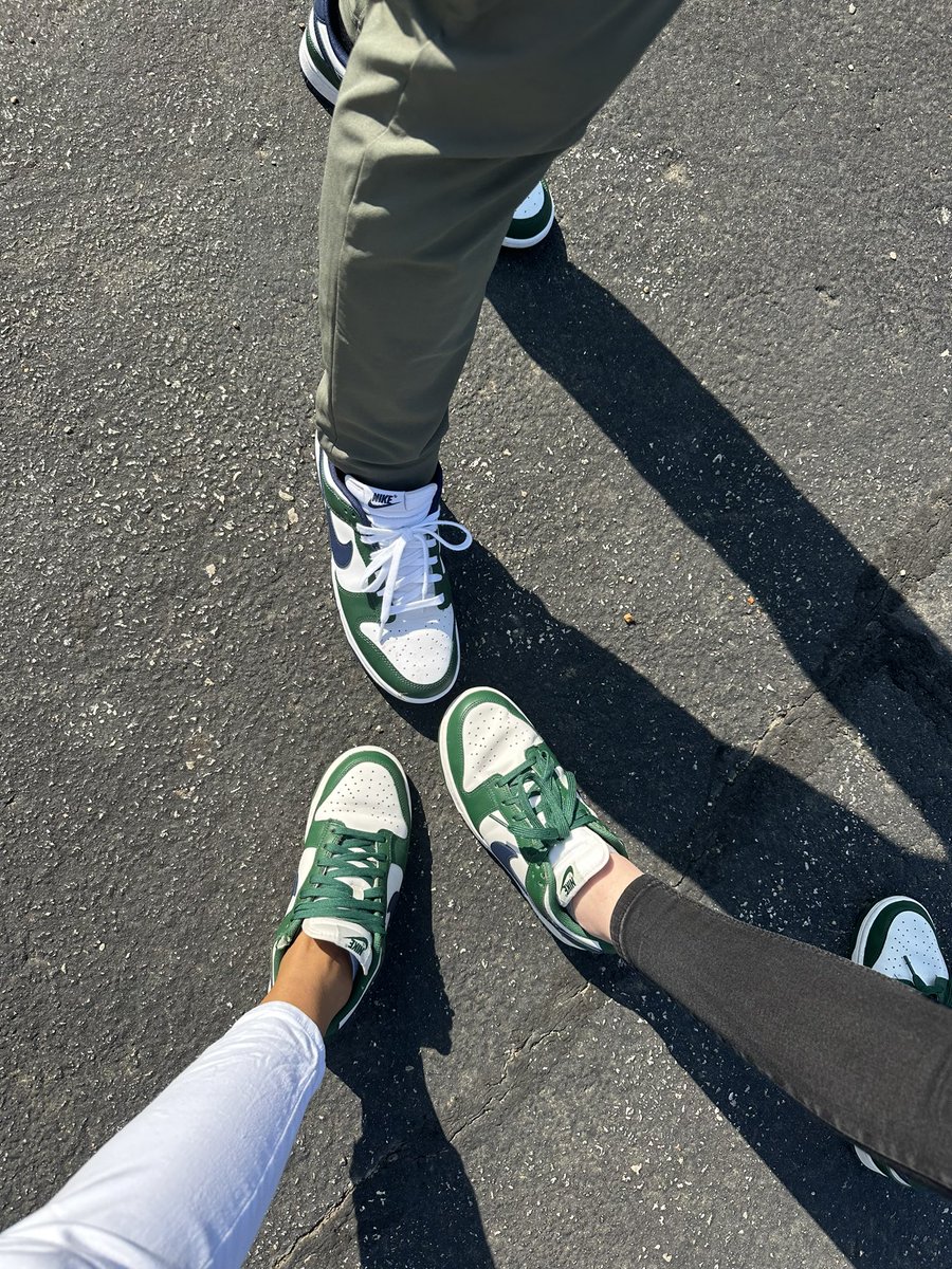 Rockstar APs <a href="/KendallOmick/">Kendall Omick, M.Ed.</a> &amp; @mattmooreedu always know the assignment 😎💙💚 so proud of their DEDICATION to ensuring a successful Rams Roundup orientation! 

<a href="/GMMS_AISD/">General Marshall Middle School</a> <a href="/Secondary_AISD/">AISD Secondary School Leadership</a>