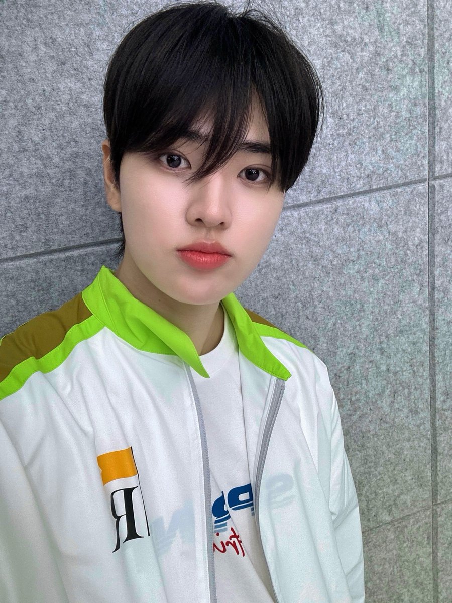 TPST_twt's tweet photo. [#은찬] 🏃😎✌️ https://t.co/AsLQJHDiPz