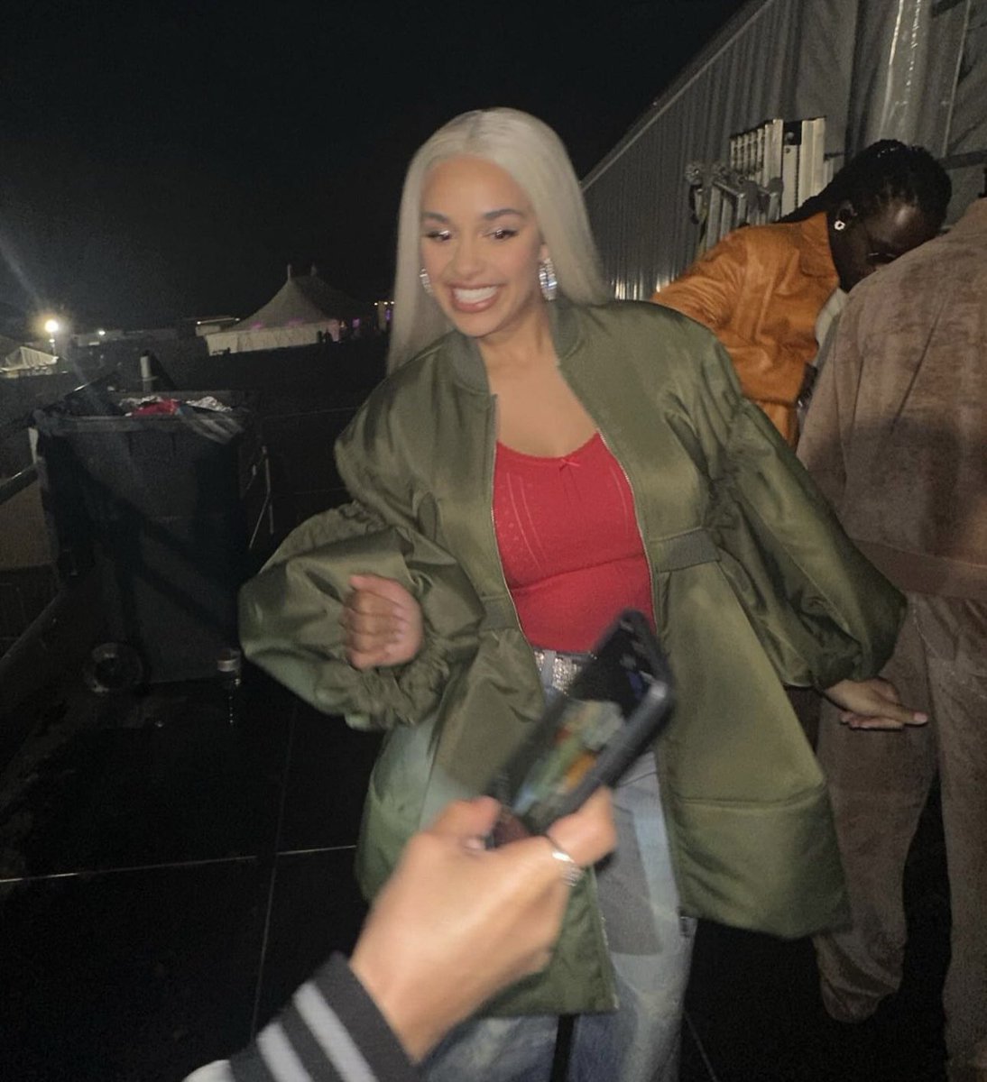 danielleigor's tweet image. A blonde moment for Jorja Smith in 🇮🇪 Hair by me