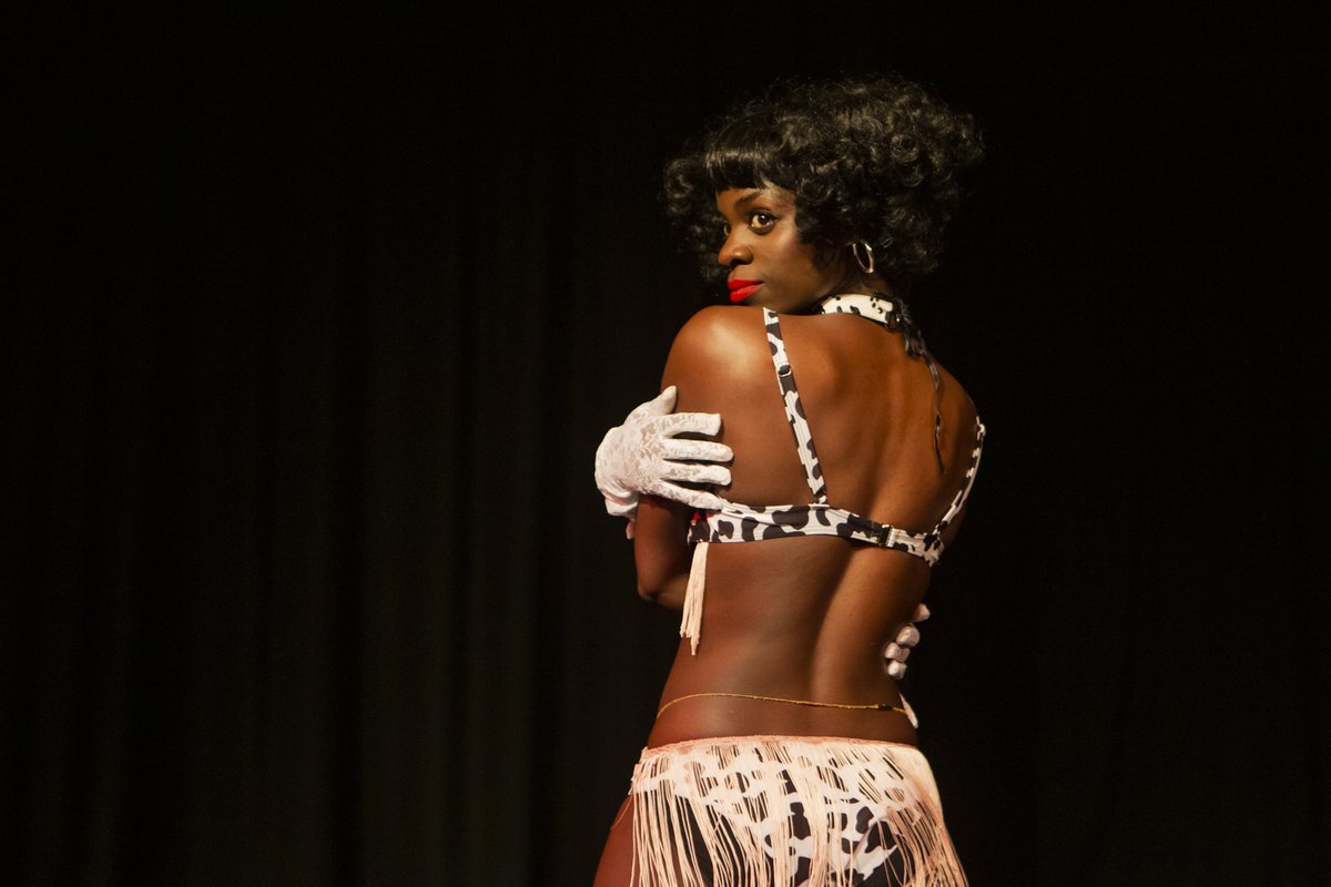 📷 Pics just in from our show at @AshcroftArts   last Friday - check out these stunning pics of Odetta debuting her GORGEOUS new act to whet your whistle until we share the full album!

📷 thanks to <a href="/ChrisMeanyTog/">Chris Meany</a>   for these!!

#burlesque #fareham #hampshire  #dojacat #mooo